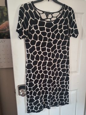 Caslon Black & White Giraffe-Print Midi Dress